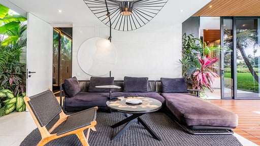 Villa Green Flow Fourteen Living room