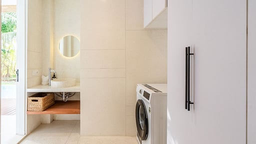 Villa Green Flow Fourteen Others