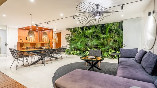 Villa Green Flow Fourteen Living room