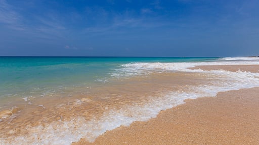 Green Parrot Beach Villa Beach