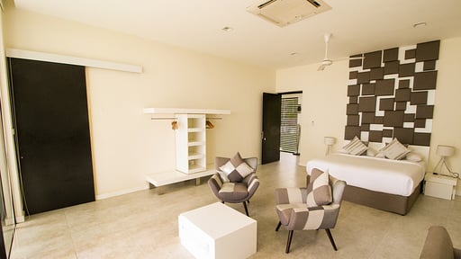 Green Turtle Villa Спальня 2