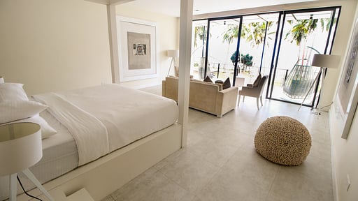 Green Turtle Villa Спальня 3