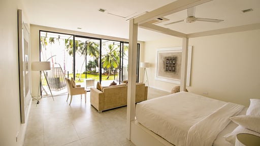 Green Turtle Villa Спальня 3