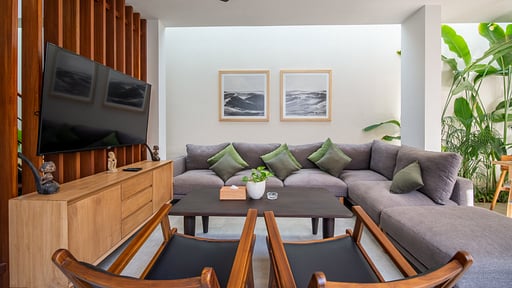 Green Villa Living room