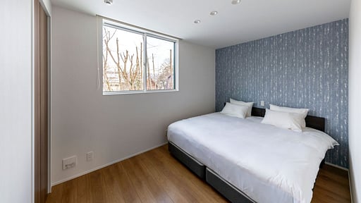 Grey Wolf Chalet Bedroom 3