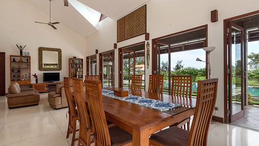 Villa Griya Aditi Salle à manger