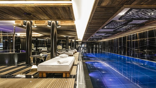 Gstaad Royal Residence Swimming pool