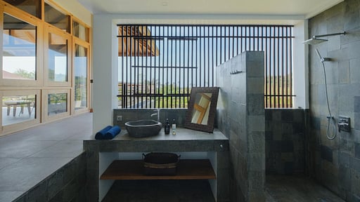 Gudea Living Villa Bedroom 2