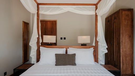 Gudea Living Villa Bedroom 2