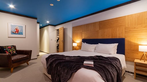 Gustav's Hideaway Bedroom 1