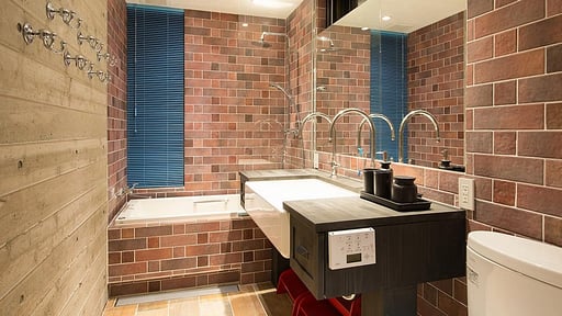 Gustav's Hideaway Bedroom 4