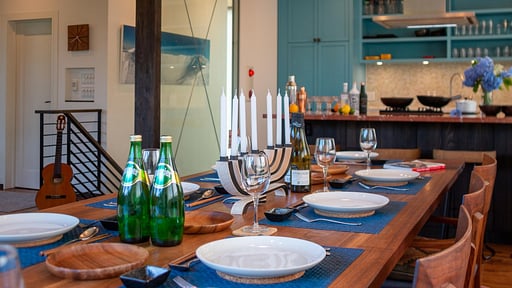 Gustav's Hideaway Dining area