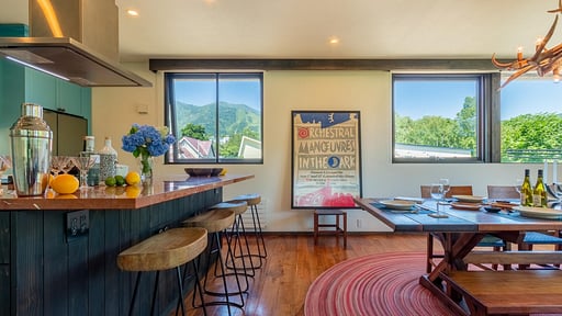 Gustav's Hideaway Kitchen