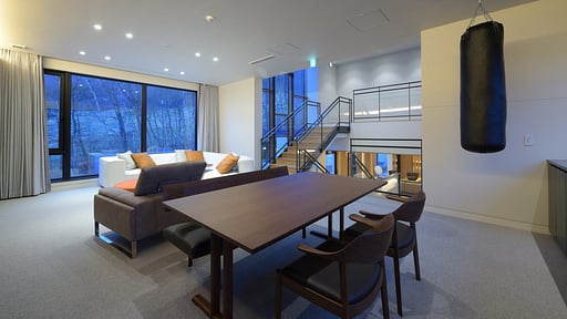 Chalet Hachi Dining area