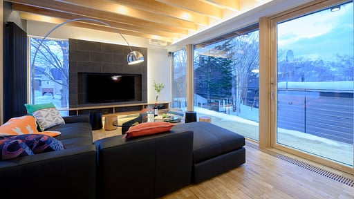 Hachiko Living room