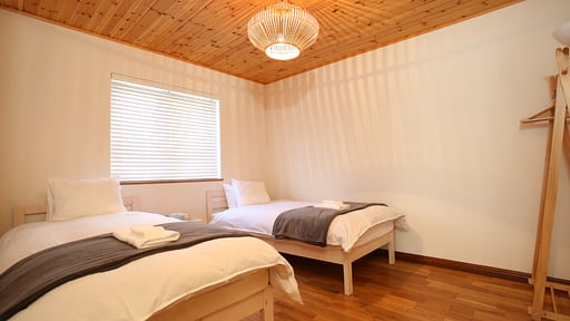 Hakuba Shiro Usagi Chalet Bedroom 1