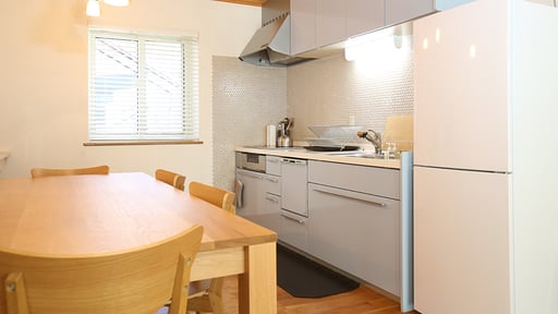 Hakuba Shiro Usagi Chalet Dining area