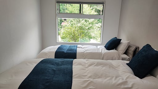 Hakuba Sunrise Apartment B Bedroom 1