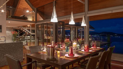 Villa Hale Malia Dining area