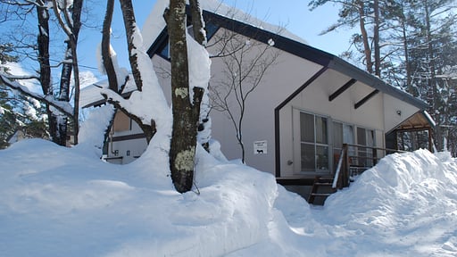 Hanna's House Surroundings