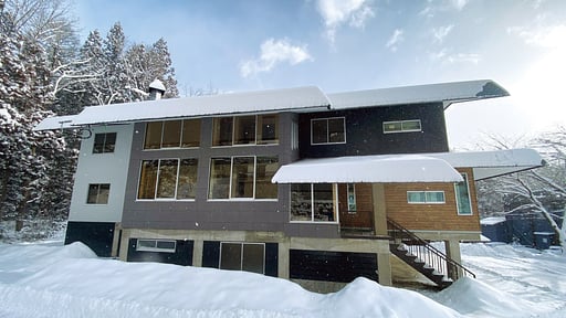 Happo Slopeside Apartment Five