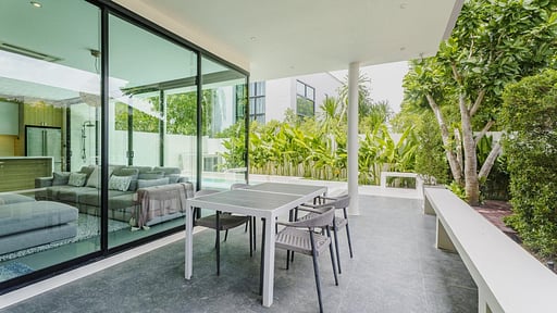 Harmony Exclusive Villa Обеденная зона