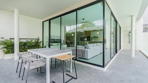 Harmony Exclusive Villa Обеденная зона