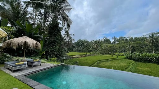 Hatiku Di Bali Villa Swimming pool