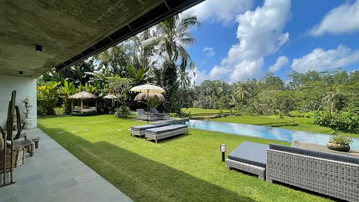 Hatiku Di Bali Villa Swimming pool