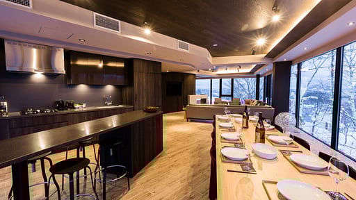 Haven Niseko 4 Bedroom Sub Penthouse Dining area