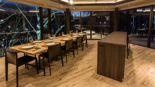 Haven Niseko 4 Bedroom Sub Penthouse Dining area