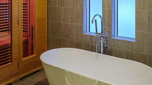 Helmet Club Hakuba Chalet Bedroom 1