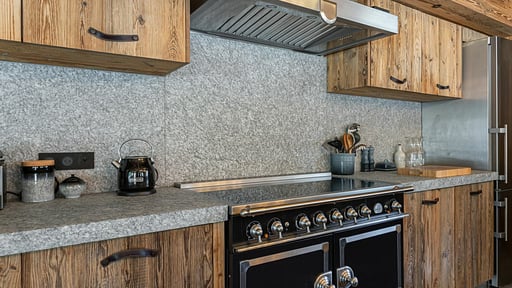 Chalet Hermine Blanche Kitchen
