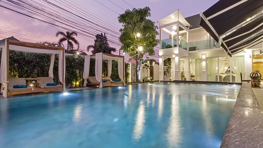 Hi At Home Villa 5 Schwimmbad