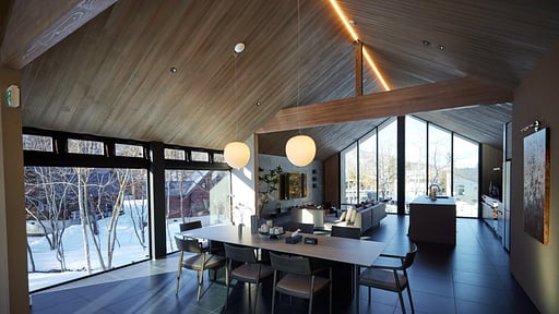 Hibiku Chalet Dining area