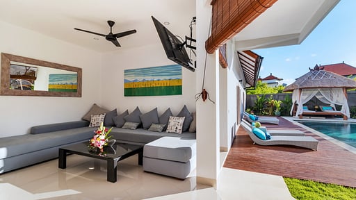 Hiburan Villas Living room 1