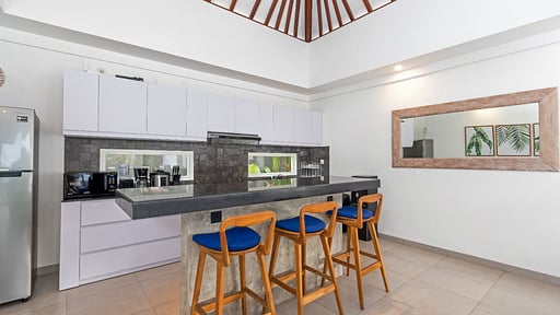 Hiburan Villas Kitchen 2