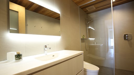 Hida Peaks Chalet Bedroom 1