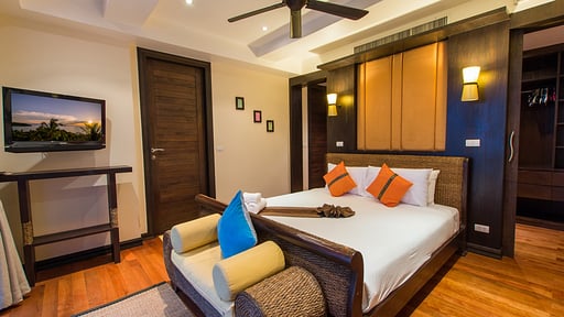 Hidden Villa Rawai Спальня 2