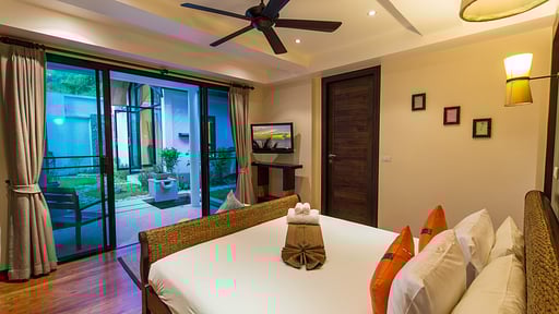 Hidden Villa Rawai Спальня 2