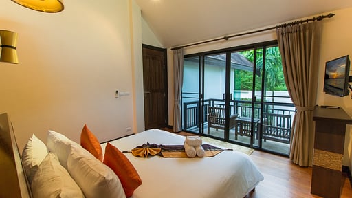 Hidden Villa Rawai Спальня 3