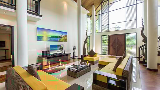 Hidden Villa Rawai Гостиная