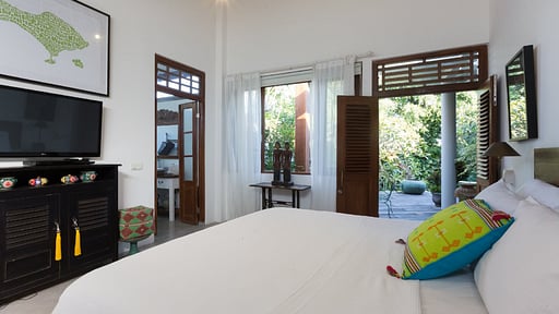 Hidden Villa Schlafzimmer 4