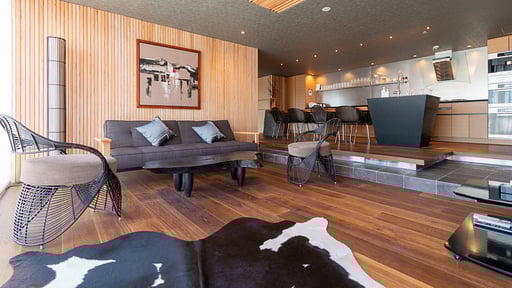 Hideaway on Escarpment Living room 1