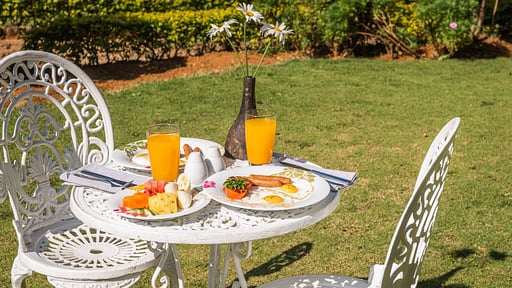 Highgrove Estate Essecke