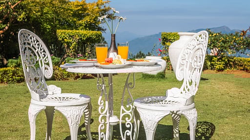 Highgrove Estate Essecke