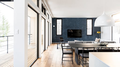 Hiiragi Chalet Dining area