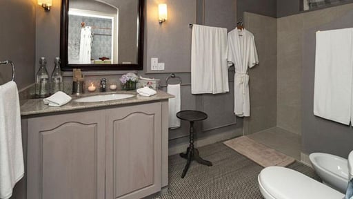 Hill Rise Luxury Villa & Stables Bedroom 3