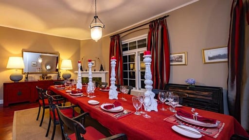 Hill Rise Luxury Villa & Stables Dining area