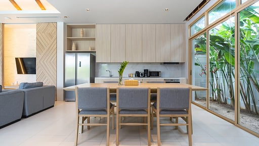 Himmapana Villa 2P Dining area